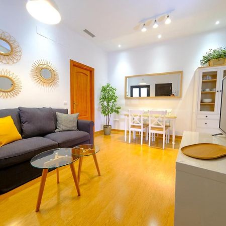 Patio Rialto Apartment Севілья Екстер'єр фото