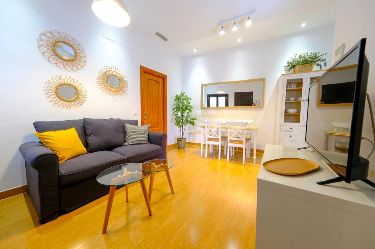 Patio Rialto Apartment Севілья Екстер'єр фото