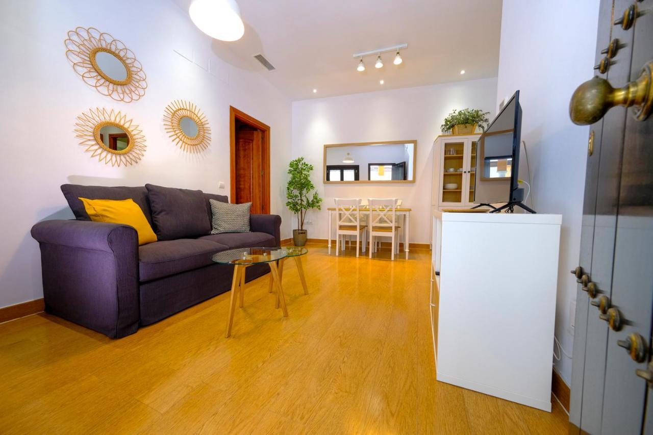 Patio Rialto Apartment Севілья Екстер'єр фото