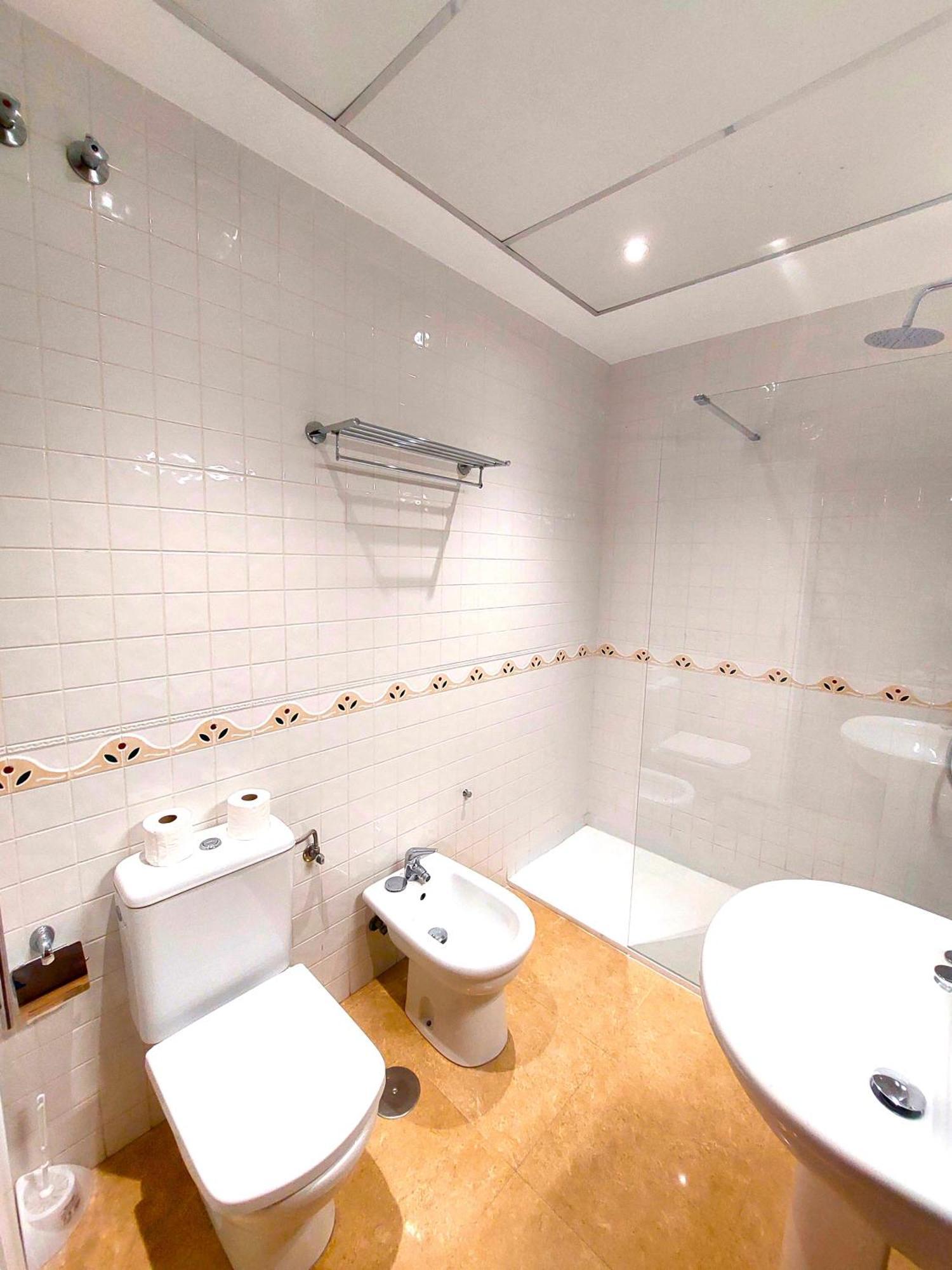 Patio Rialto Apartment Севілья Екстер'єр фото